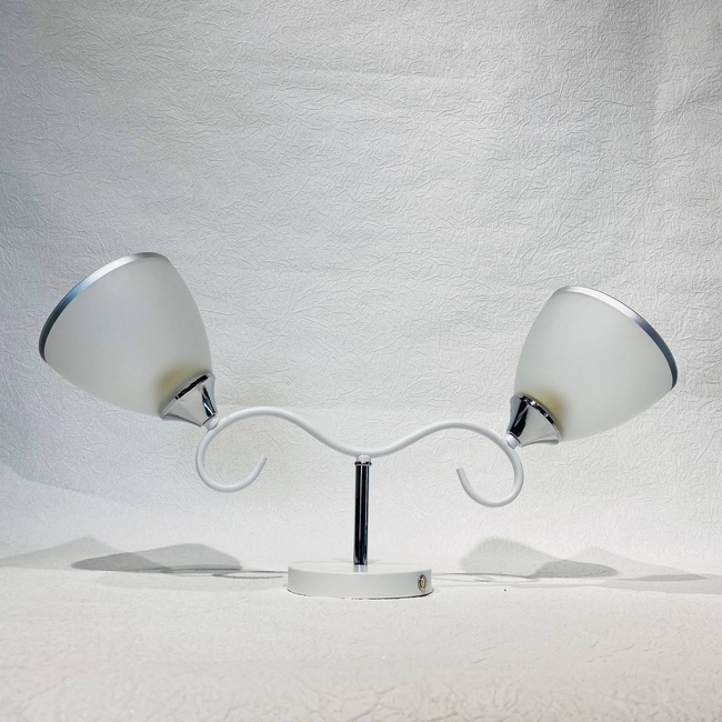 Люстра 2 лампы, белая в гостиную, спальню стекло в классическом стиле (XA1451B/2), Белый, Белый