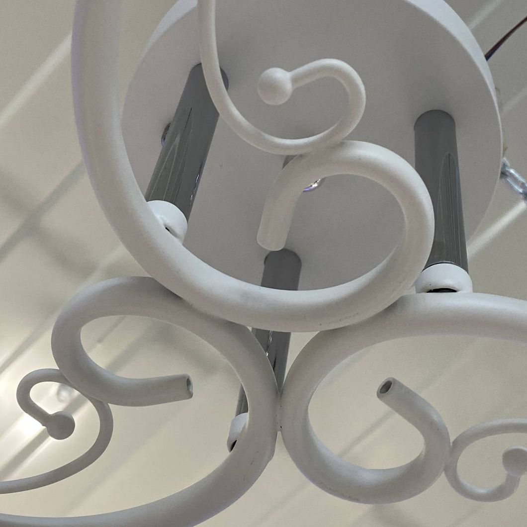 Люстра 3 білі лампи у вітальню, спальню скло в класичному стилі (N4991/3), Білий, Білий