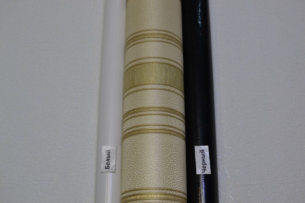 Шпалери вінілові на флізеліновій основі ArtGrand Bravo золотистий 1,06 х 10,05м (81217BR41)