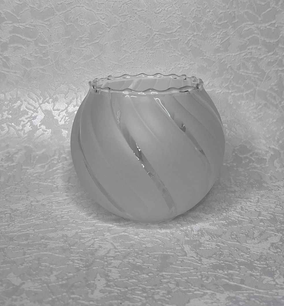 Плафон люстри, діаметр верхнього отвору 4.4 см, висота 11 см, Білий, Білий