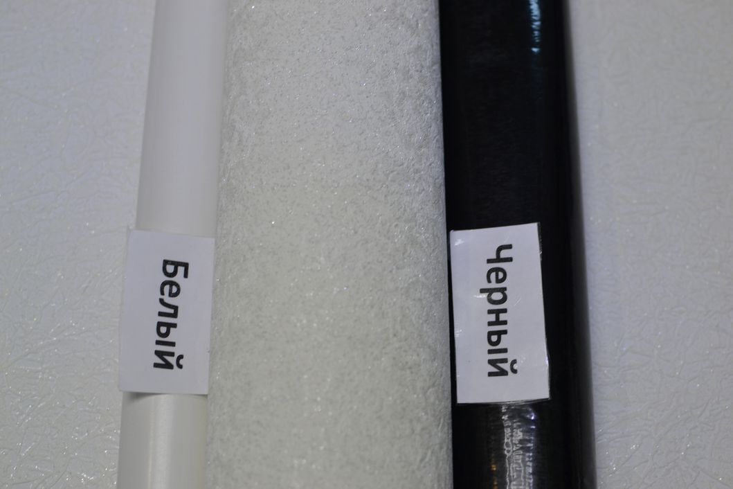 Шпалери вінілові на паперовій основі ArtGrand Bravo білий 1,06 х 10,05м (81215BR40)