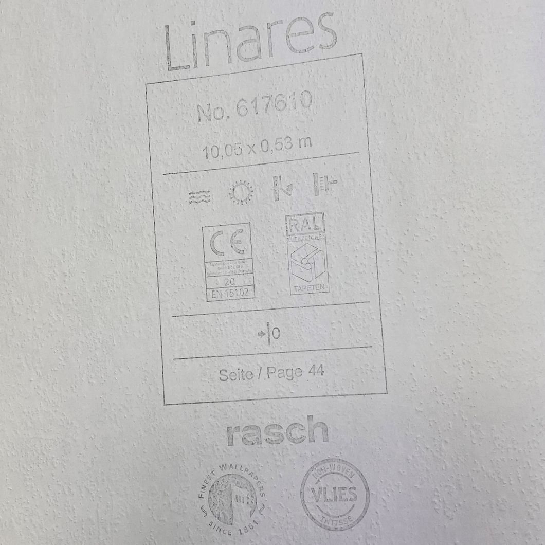Обои виниловые на флизелиновой основе Rasch Linares бежевый 0,53 х 10,05м (617610)