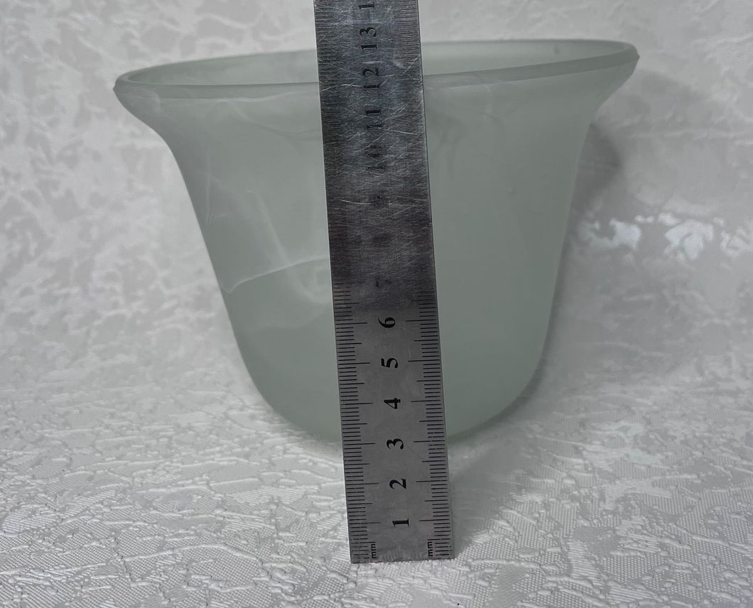 Плафон люстри, діаметр верхнього отвору 4.4 см, висота 11 см, Білий, Білий