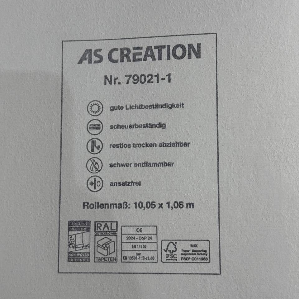 Шпалери вінілові на флізеліновій основі AS Creation Urban Garde кавові 1,06 х 10,05м (79021-1)