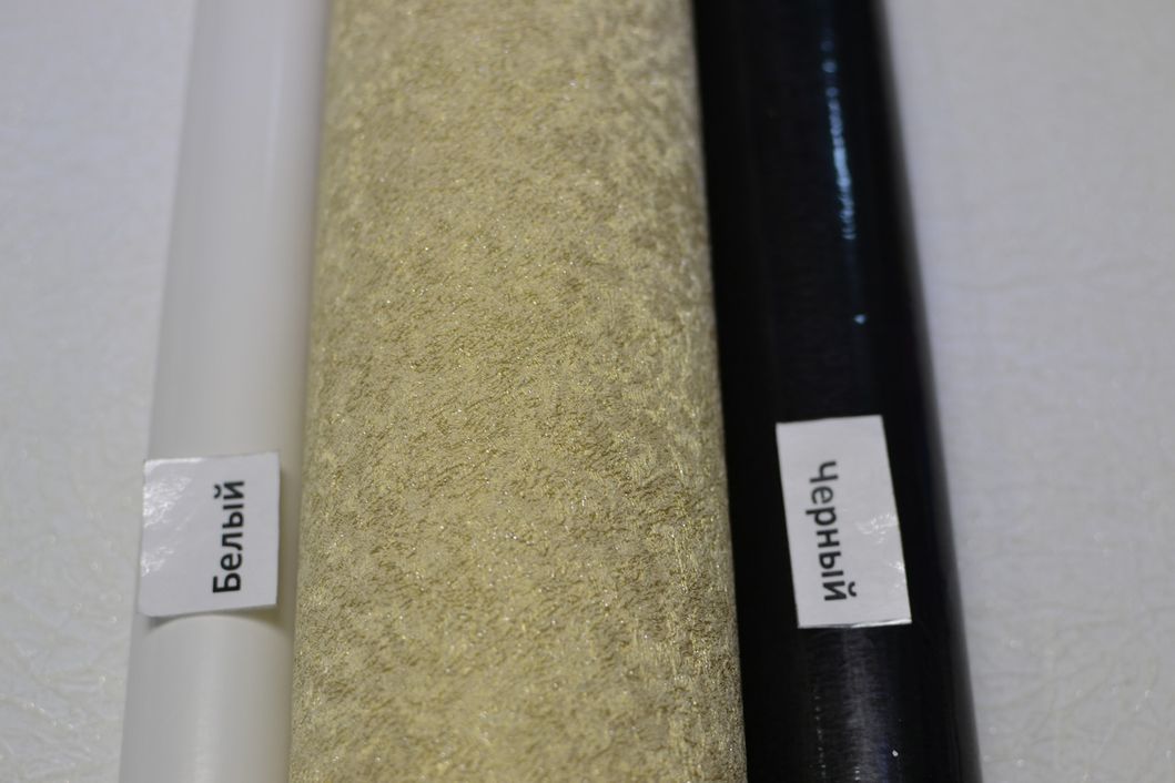 Шпалери вінілові на флізеліновій основі ArtGrand Bravo золотистий 1,06 х 10,05м (81215BR47)