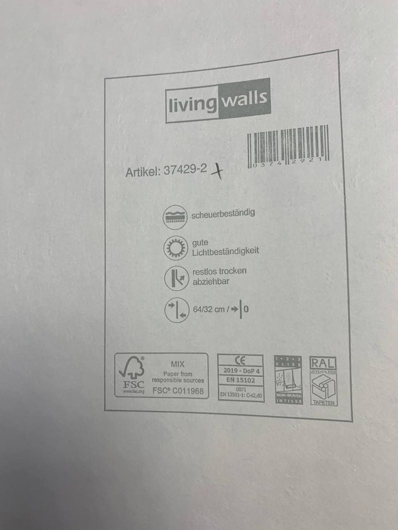 Шпалери вінілові на флізеліновій основі AS Creation New Walls сірий 0,53 х 10,05м (37429-2)