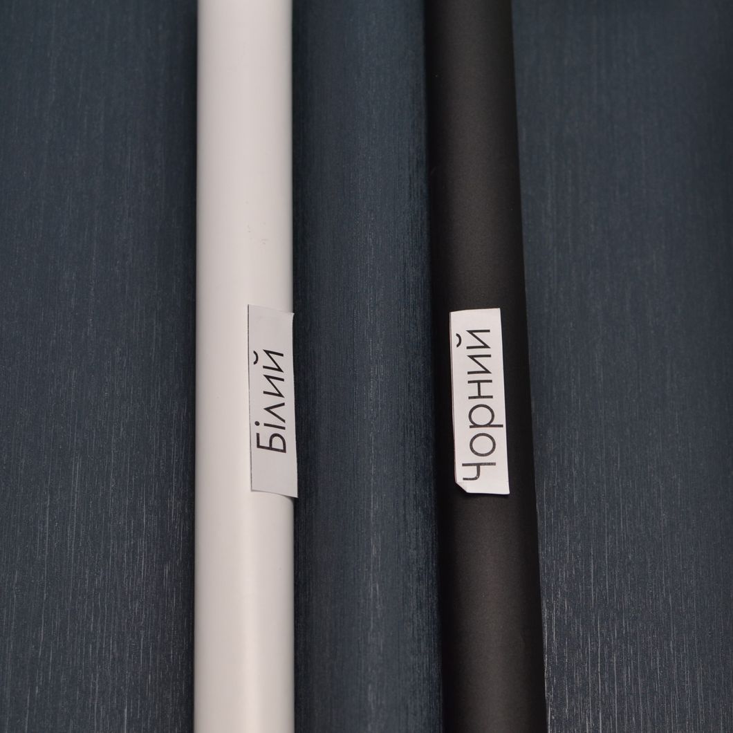 Шпалери вінілові на флізелиновій основі Superfresco Easy Exotique Uni Dark Green темно-синій 0,53х10,05 (107008)