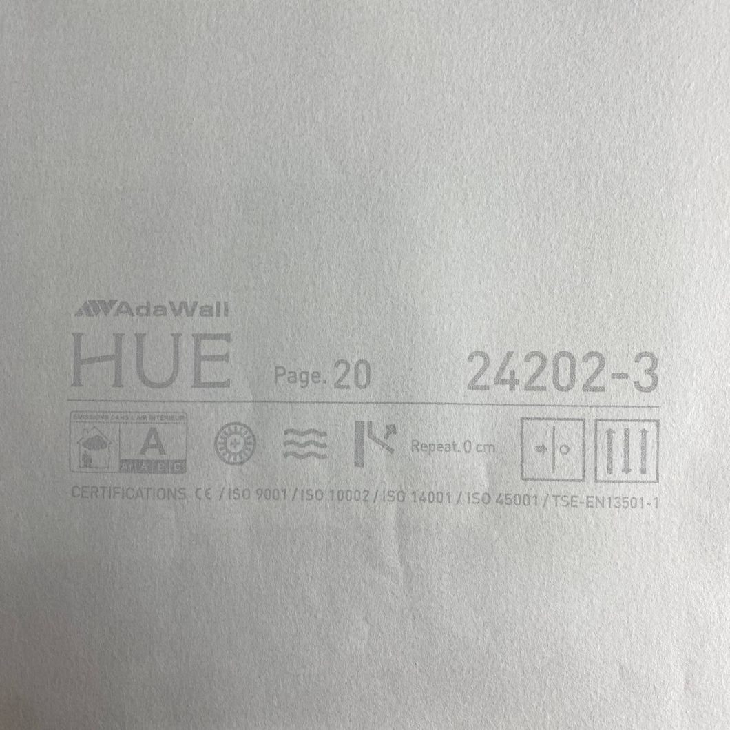 Шпалери вінілові на флізеліновій основі AdaWall Hue білий 1,06 х 10,05м (24202-3)