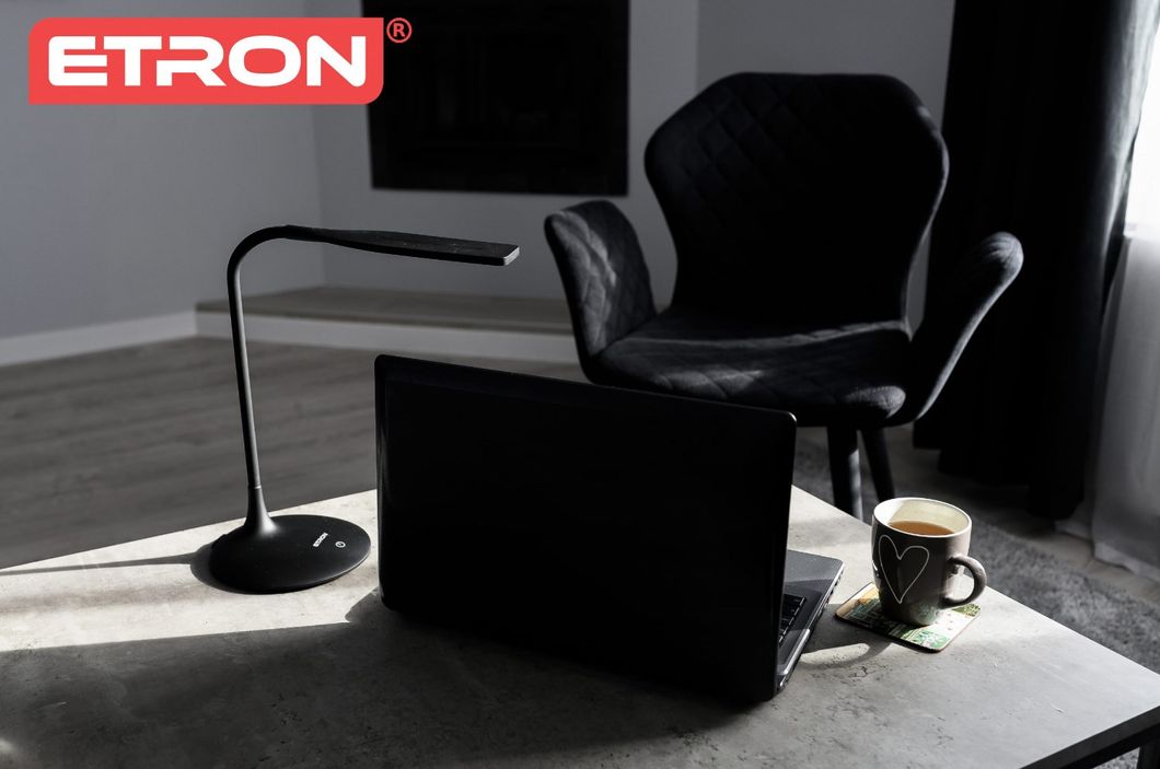 Лампа настільна світлодіодна ETRON Desk Lamp delta 6W 4200K Black USD (1-EDL-406), Черный, Чорний
