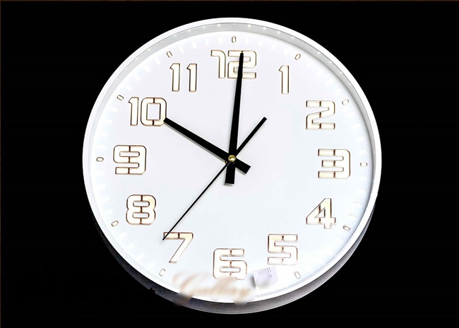 Часы под стеклом (5232 - А 111 / 6607 А)