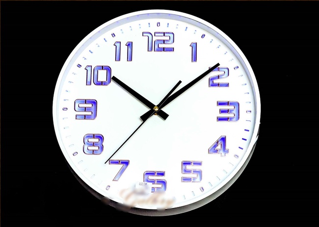 Часы под стеклом (5233 - А 111 / 6607 D)