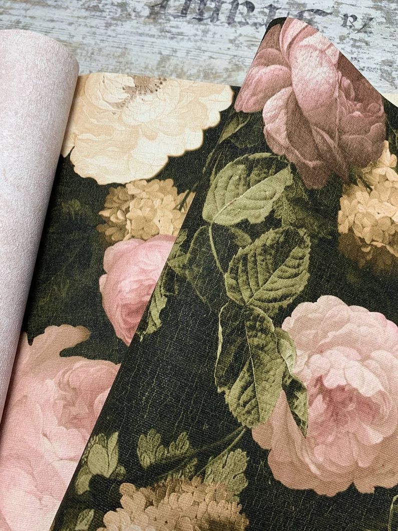 Шпалери вінілові на флізеліновій основі AS Creation History Of Art чорний з квітами 0,53 х 10,05м (37650-1)