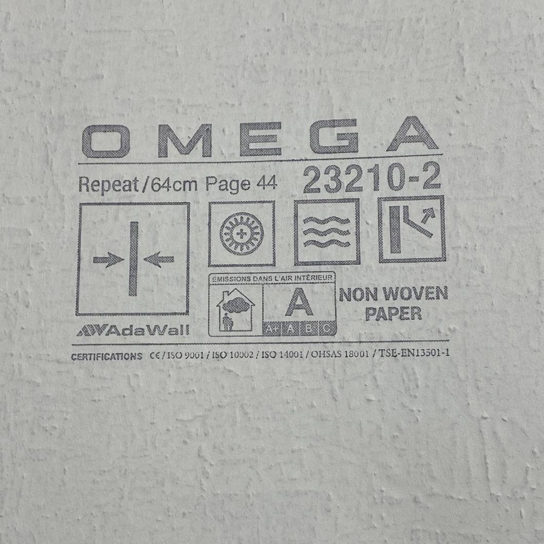 Обои виниловые на флизелиновой основе OMEGA AdaWall светло-бежевый 1,06 х 10,05м (23210-2)
