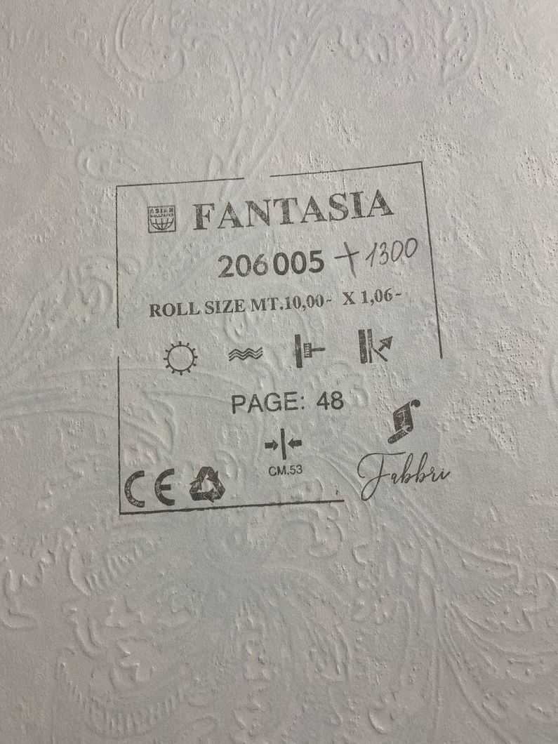 Обои виниловые на флизелиновой основе Wiganford Fantasia песочный 1,06 х 10,05м (206005)
