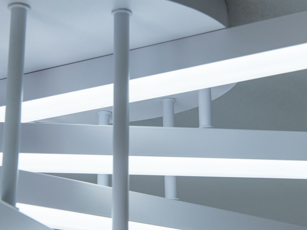 Потолочная люстра Diasha белая LED 70W 5 модулей