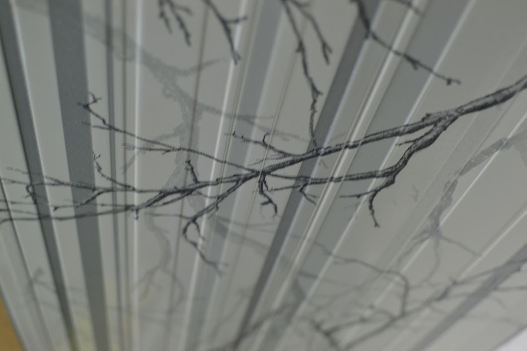 Панель стінова декоративна пластикова ПВХ "Гілка сіра" 957 мм х 480 мм (303вс), Серый, Сірий