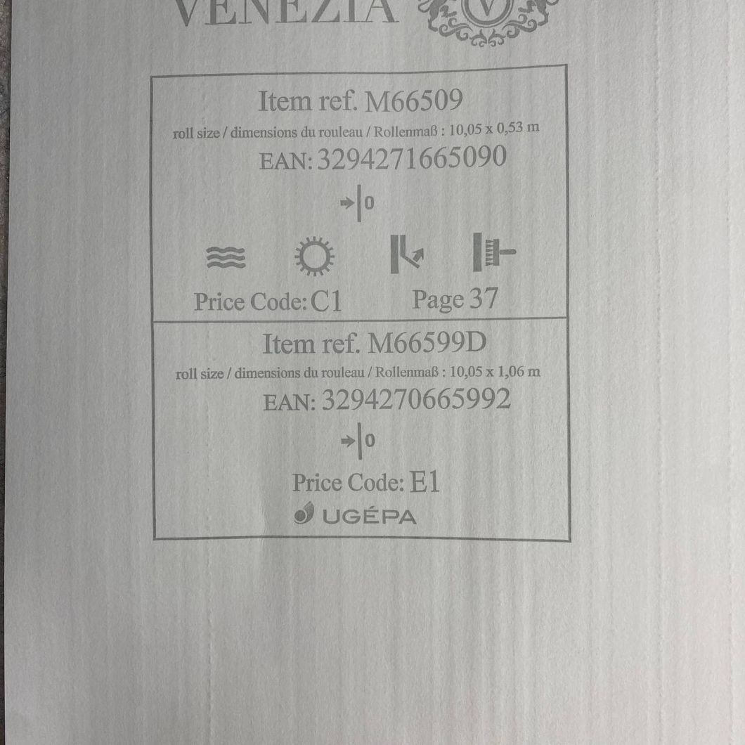 Шпалери вінілові на флізеліновій основі Світло сірі UGEPA Venezia 1,06 х 10,05м (M66599D)