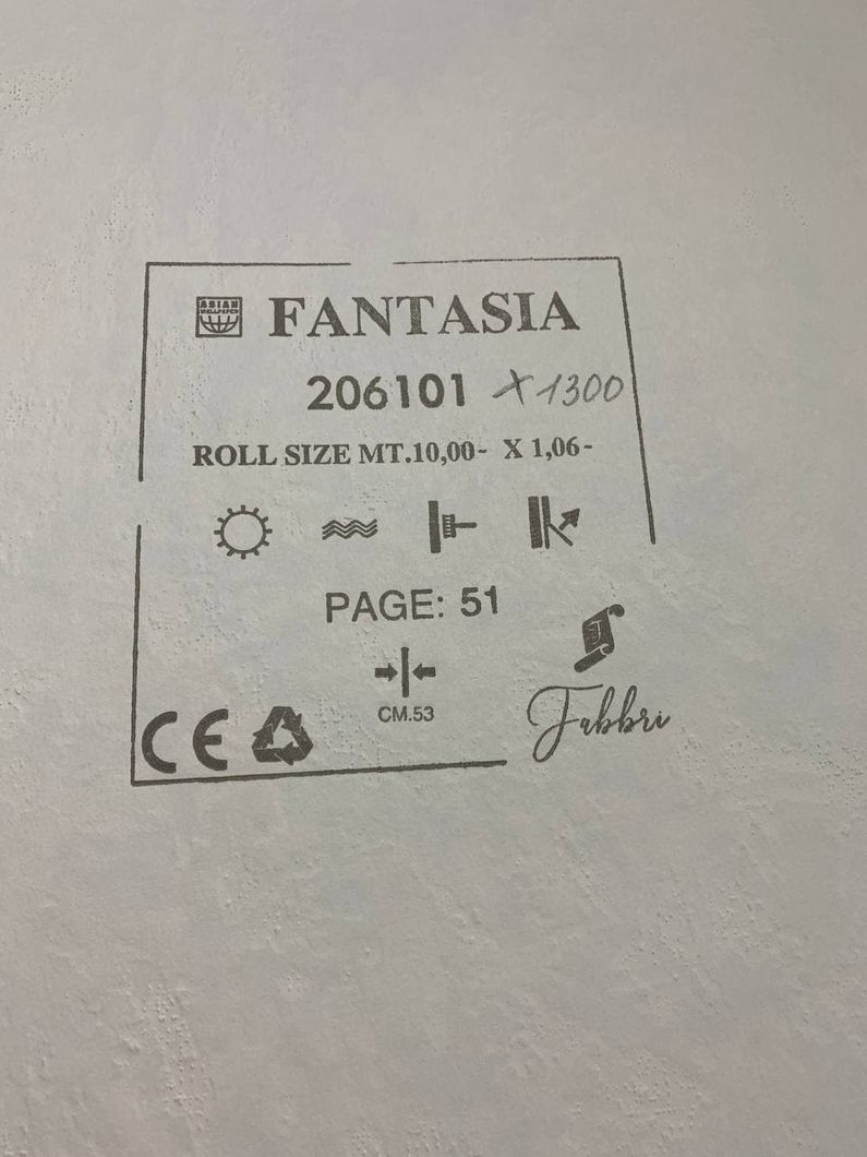 Шпалери вінілові на флізеліновій основі Wiganford Fantasia світло-сірий 1,06 х 10,05м (206101)