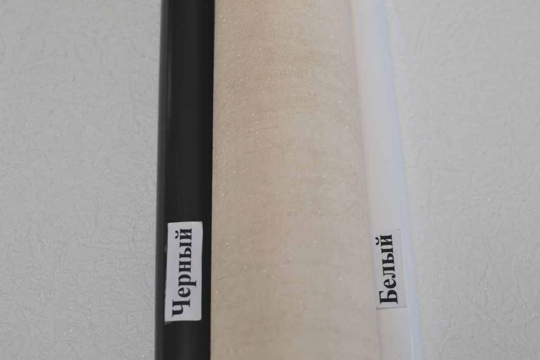 Шпалери вінілові на флізеліновій основі ArtGrand Bravo бежевий 1,06 х 10,05м (81100BR03)