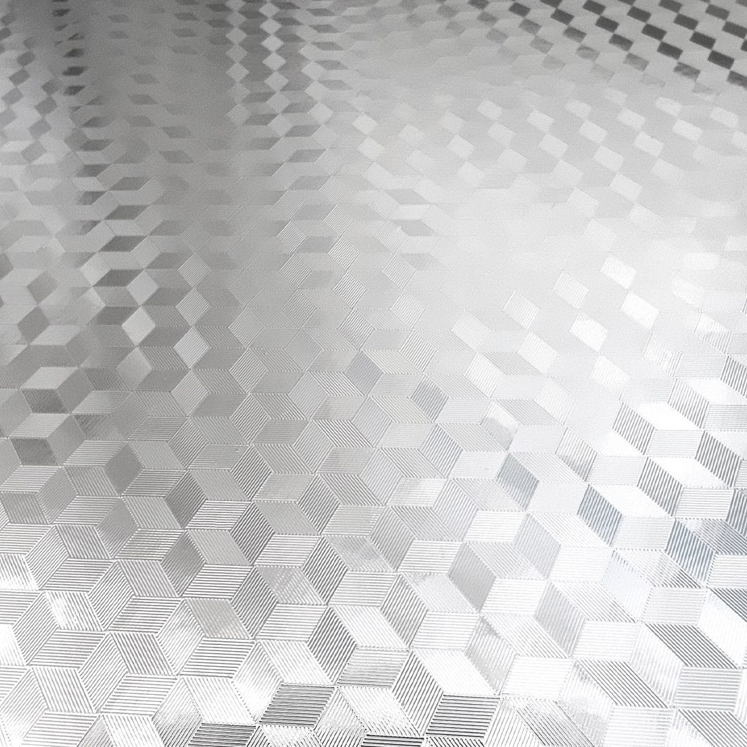 Самоклеющаяся декоративная пленка 3Д кубы серебро 0,40Х10М (MM-6008-2), Серебро, Серебристый