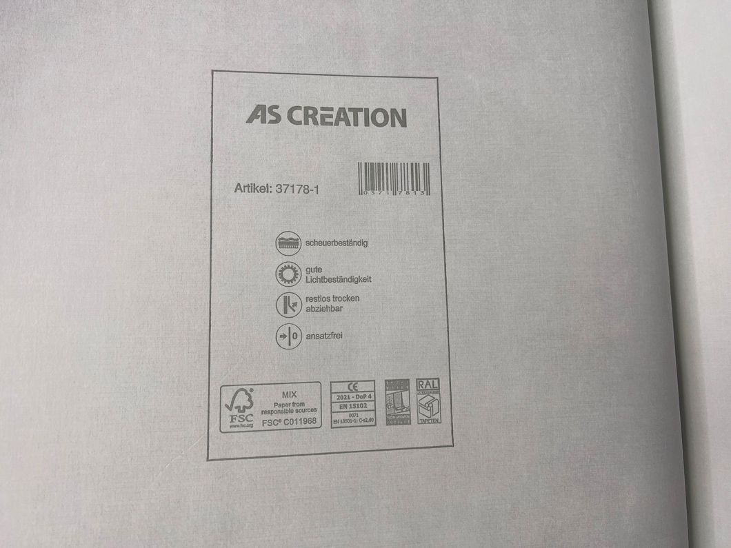 Шпалери вінілові на флізеліновій основі AS Creation Cuba чорний 0,53 х 10,05м (37178-1)