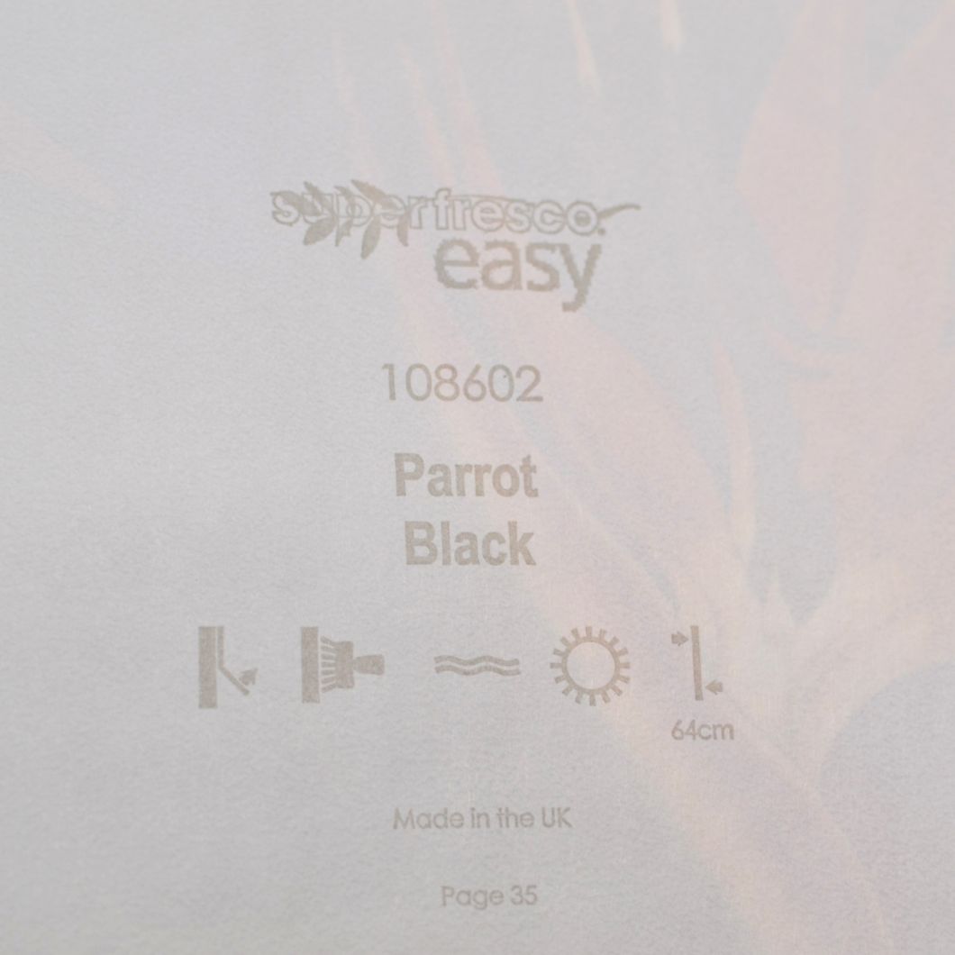 Обои виниловые на флизелиновой основе Superfresco Easy Parrot Black чёрный 0,53х10,05 (108602)