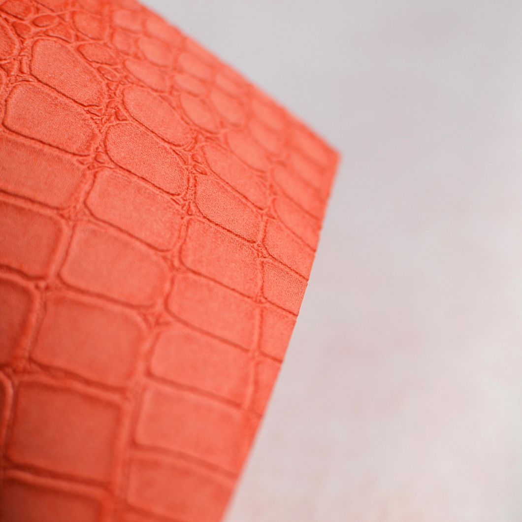 Обои виниловые на флизелиновой основе Superfresco Easy Crocodile Coral оранжевый 0,53х10,05 (32-772)