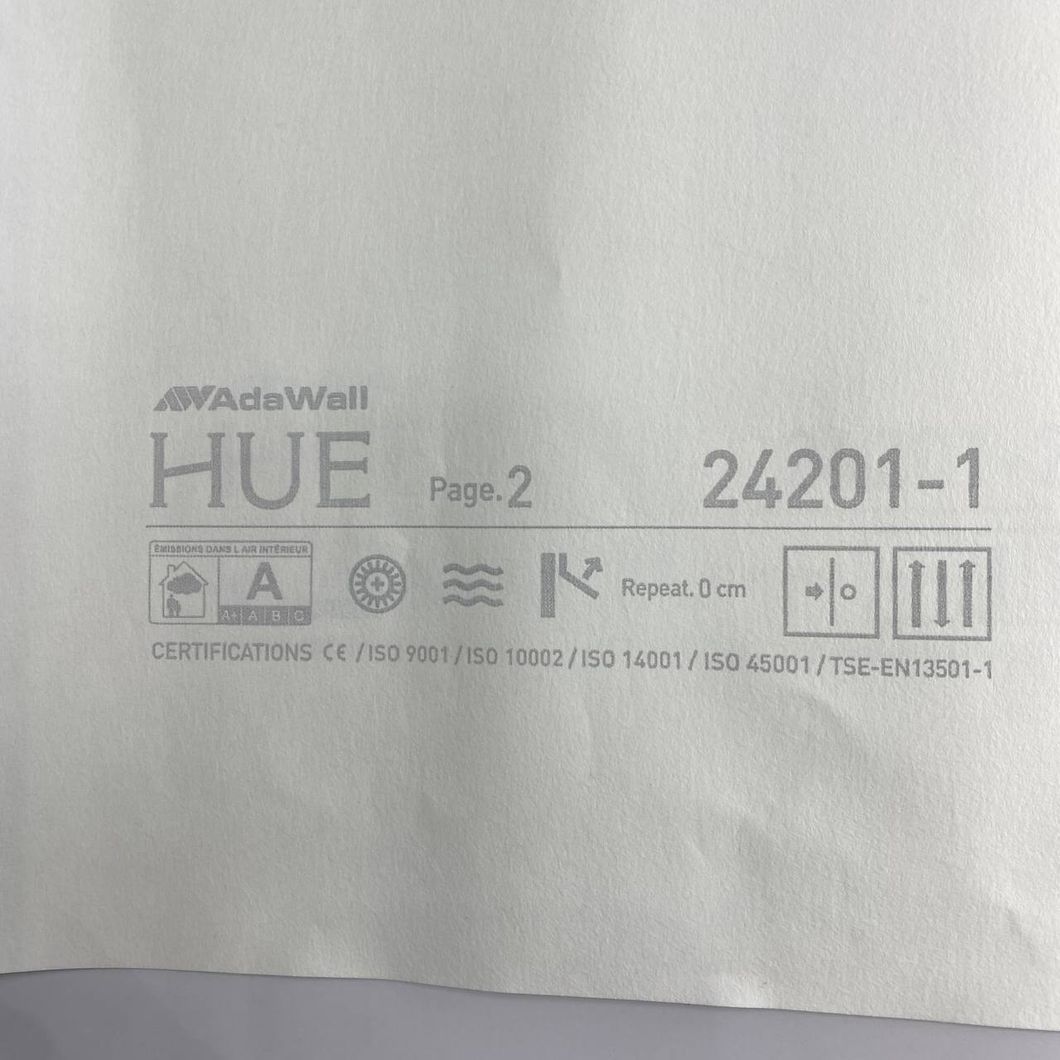 Шпалери вінілові на флізеліновій основі AdaWall Hue білий 1,06 х 10,05м (24201-1)
