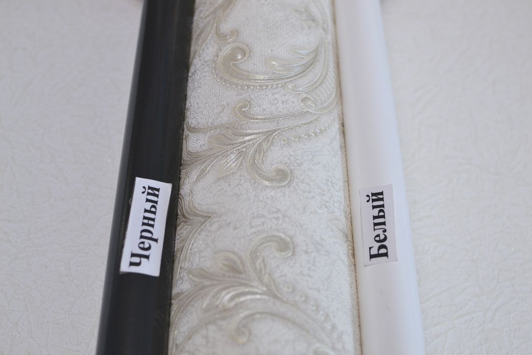 Шпалери вінілові на флізеліновій основі Слов'янські шпалери LeGrand Platinum В118 Джакарта слонова кістка 1,06 х 10,05м (8635-08)