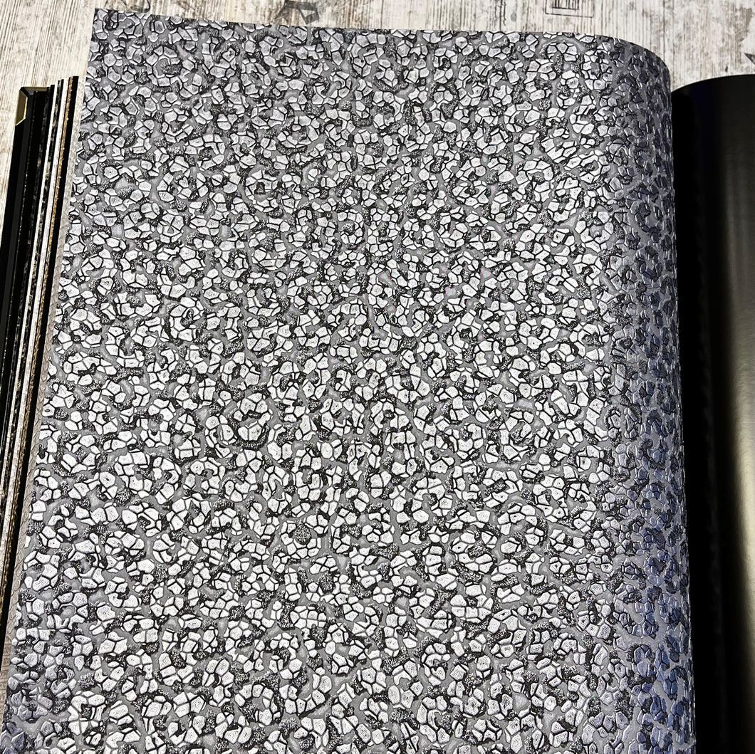 Шпалери вінілові на флізеліновій основі Wallpaper Roberto Cavalli Home сірий 1,06 х 10,05м (RC19019), Сірий, Сірий, Шостка, Чорноморськ, Чернівці, Чернігів, Черкаси, Червоноград, Хмельницький, Харків, Умань, Ужгород, Тернопіль, Суми, Стрий, Рівне, Прилуки, Полтава, Первомайськ, Павлоград, Одеса, Новомосковськ, Новоград-Волинський, Нововолинськ, Нікополь, Миколаїв, Ніжин, Мукачеве, Львів, Луцьк, Кропивницький, Кривий Ріг, Кременчук, Коростень, Конотоп, Коломия, Ковель, Кам'янське, Кам'янець-Подільський, Калуш, Ізмаїл, Івано-Франківськ, Запоріжжя, Житомир, Дрогобич, Дніпро, Горішні Плавні, Вінниця, Бровари, Бердичів, Біла Церква, Олександрія, Красиві