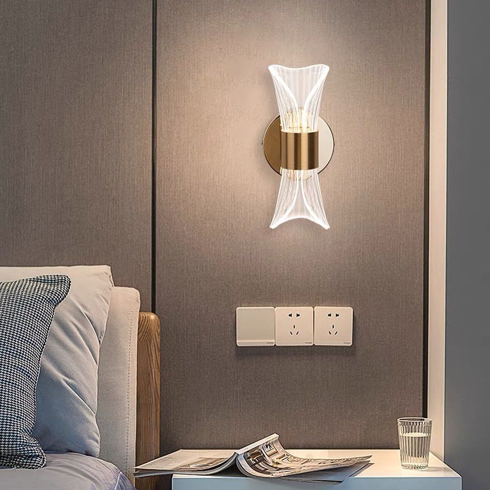 Керований світлодіодний світильник бра DIO 12W 2Y-ON/OFF-215&times;100&times;85-GOLD-230-IP20