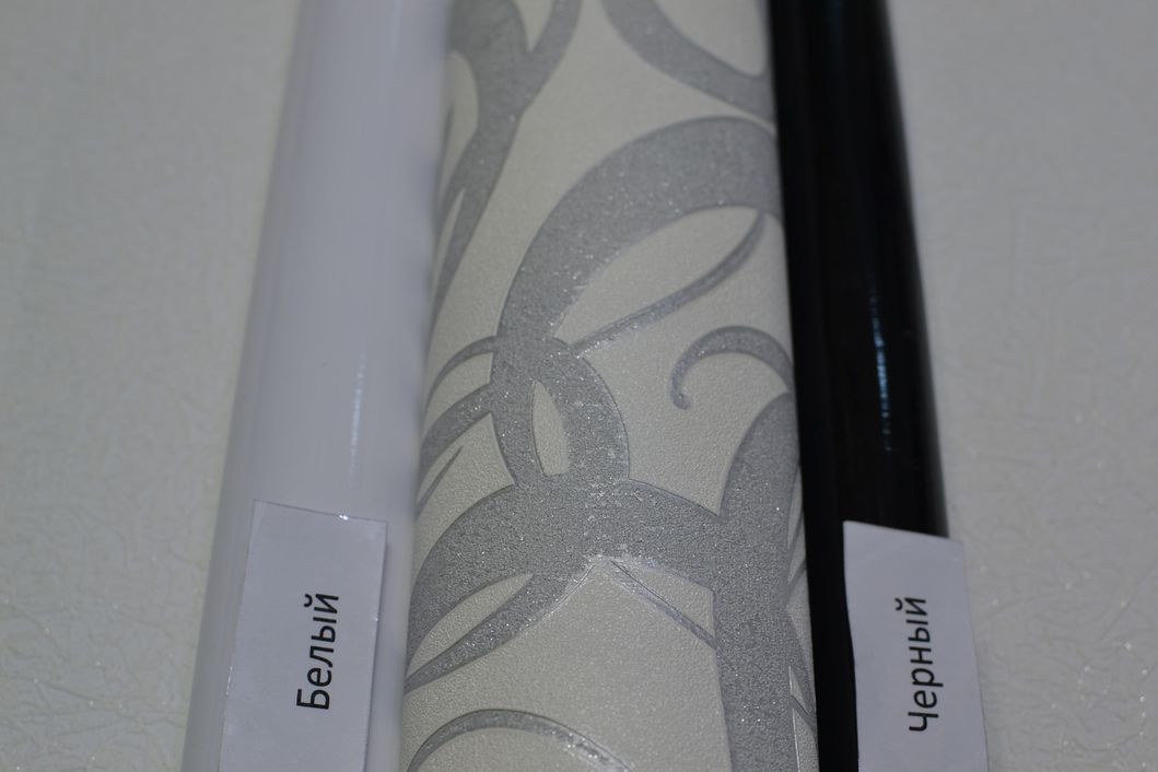 Обои виниловые на флизелиновой основе Bravo серый 1,06 х 10,05м (81136BR20)