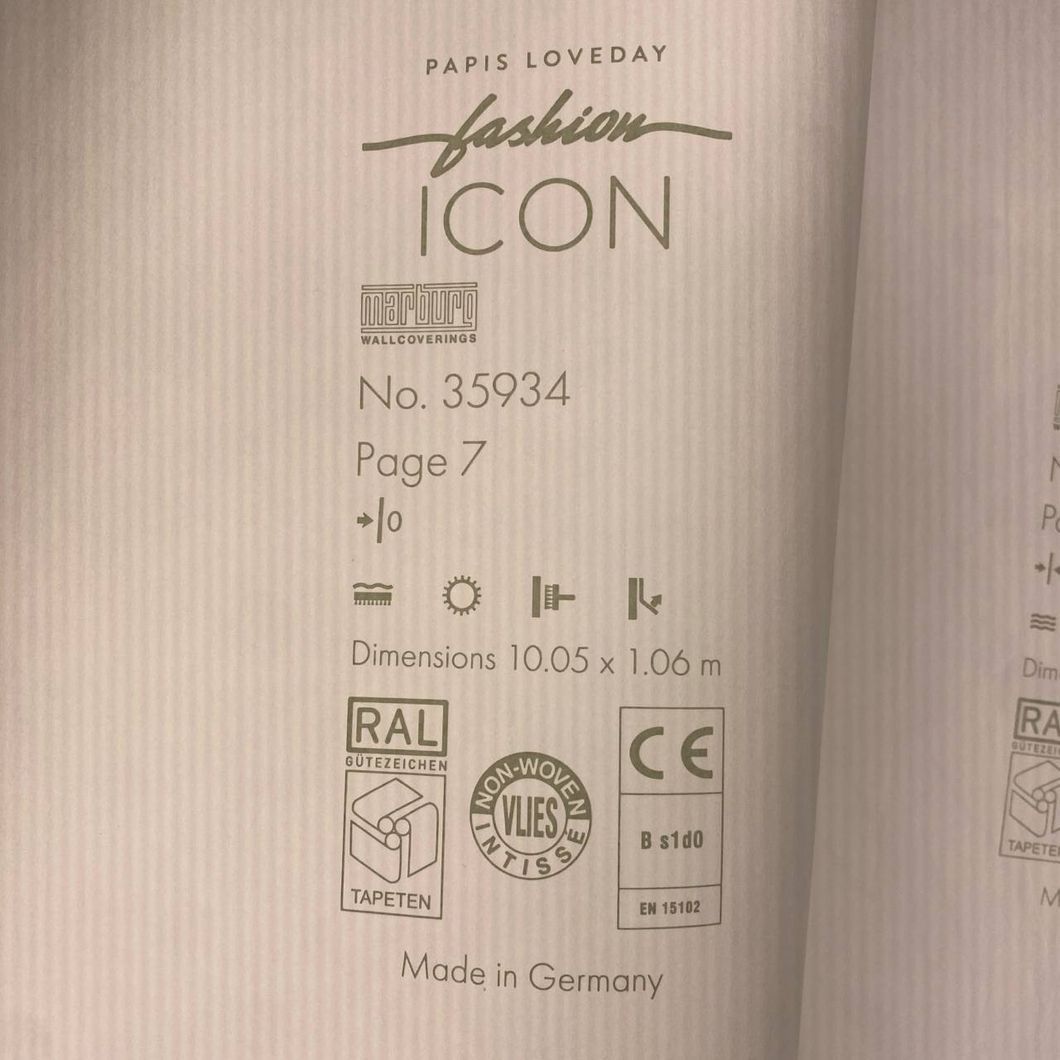 Шпалери вінілові на флізеліновій основі Marburg Papis Loveday Fasion Icon бежеві 1,06 х 10,05м (35934)