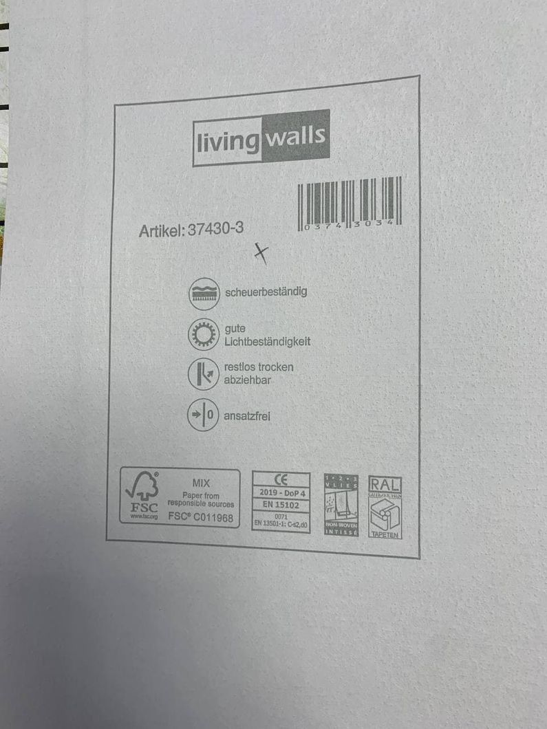 Обои виниловые на флизелиновой основе AS Creation New Walls зелёный 0,53 х 10,05м (37430-3),